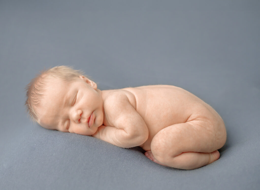 Niagara newborn photography session with timeless styling