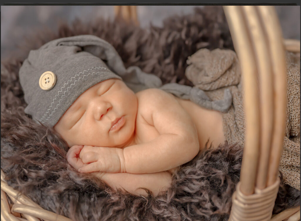 Custom newborn portrait as an art block by Niagara Family Photographer Michelle DenBak 